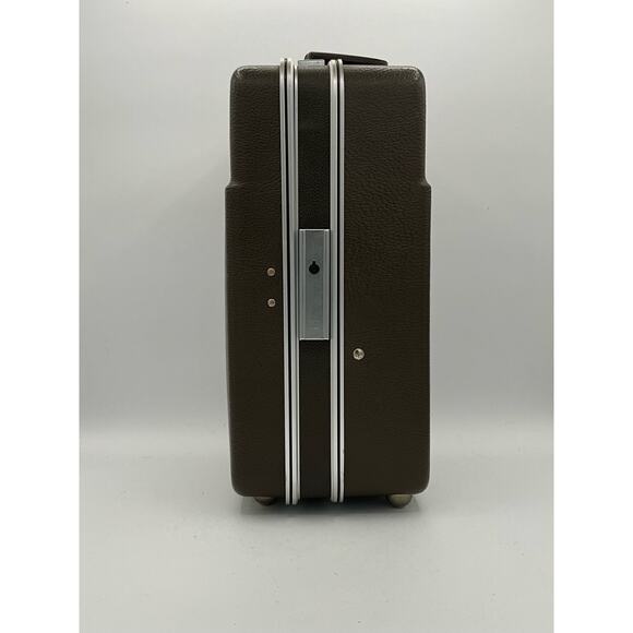 Platt Travel Bar Case Set includes key and most accessories - Picture 9 of 11